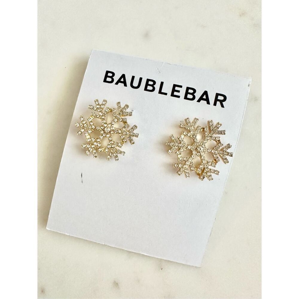 ✨ BaubleBar Gold Rhinestone Snowflake Stud Earrings | NWT | Holiday ✨